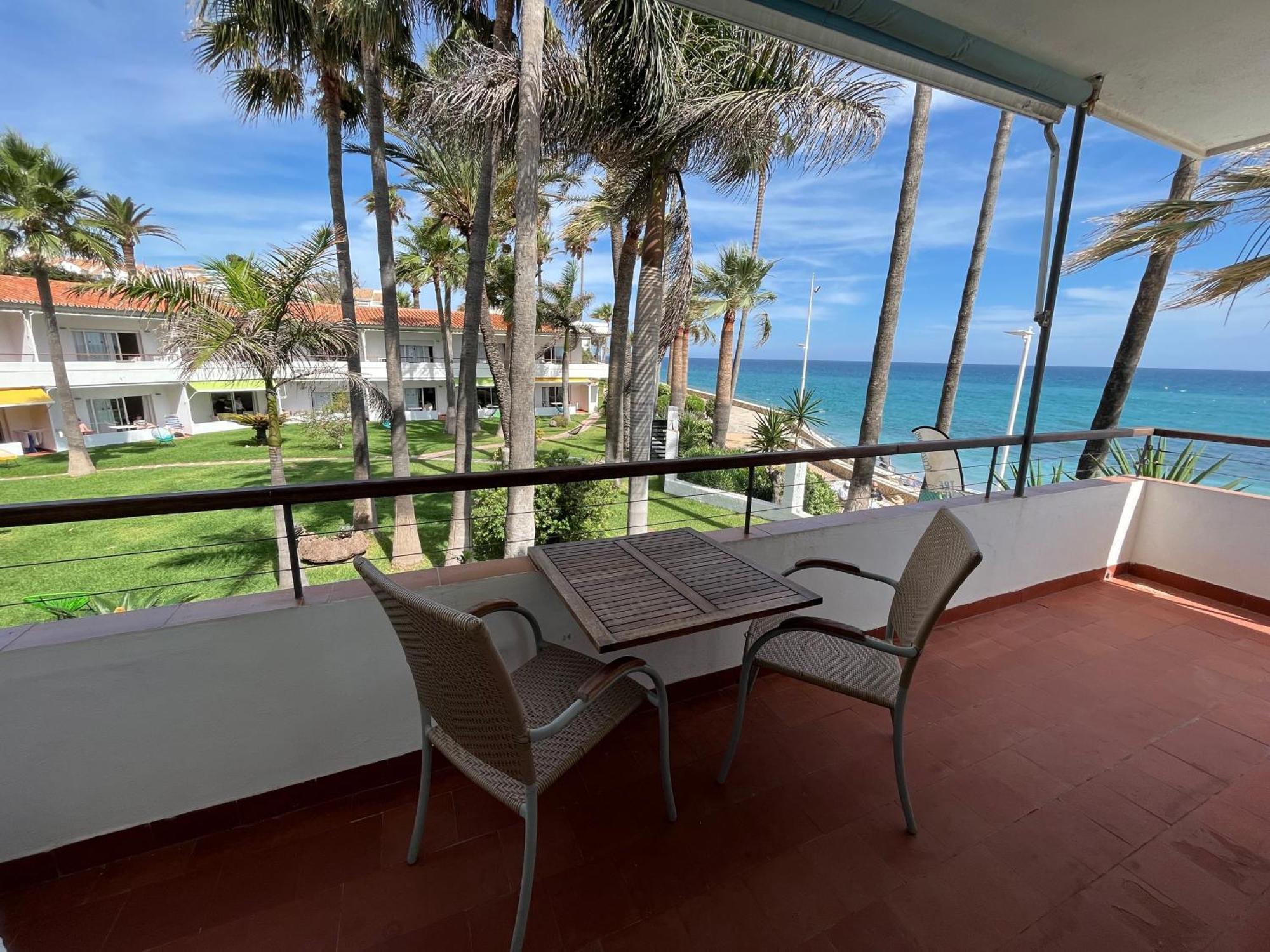 Apartamentos Playa Torrecilla Nerja Exterior foto