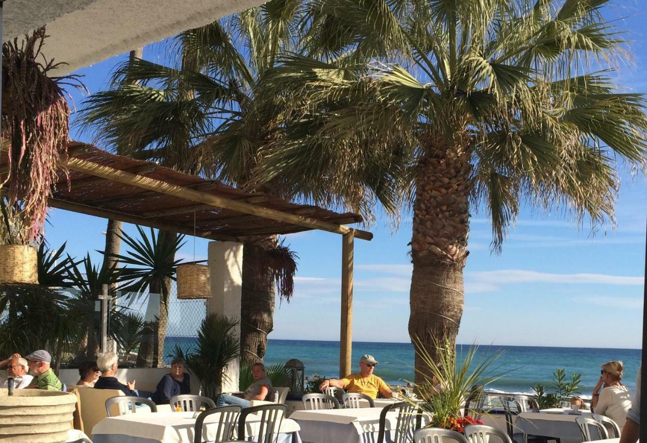 Apartamentos Playa Torrecilla Nerja Exterior foto